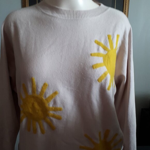 Sweater - Beige with bright yellow suns - Sz. Medium - Picture 2 of 4